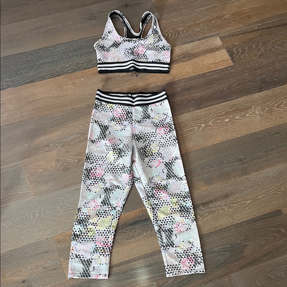 Patterned Leggings And Top Set - image 1